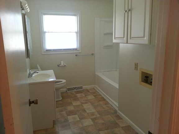 5th image of 200 N Ballard Dr