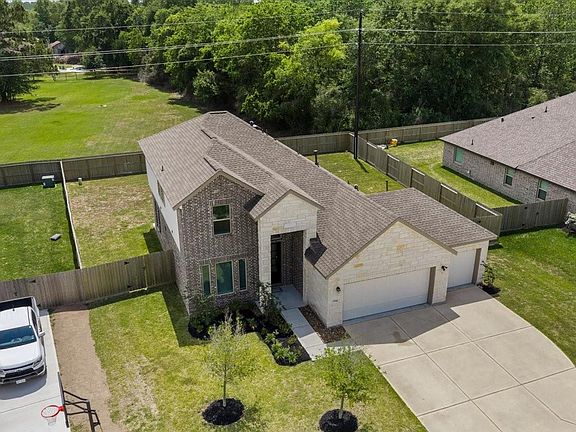 4th image of 15542 Blue Lake Dr