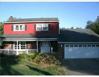 118 Ruth Pl photo 1