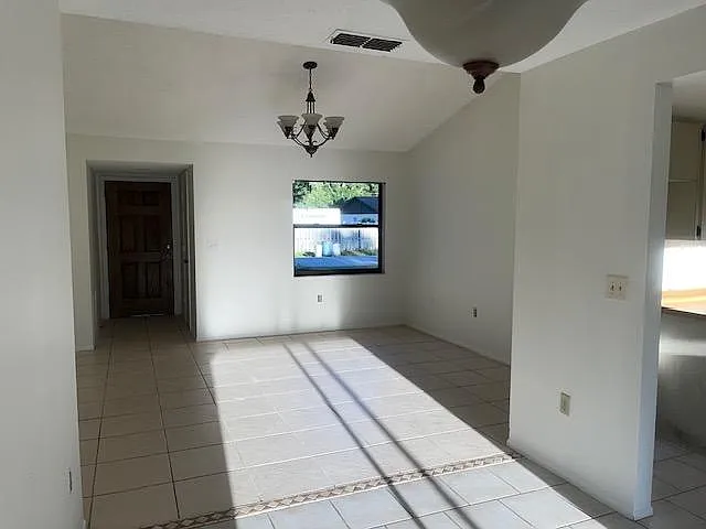 742 Trotter Ave — Photo 9