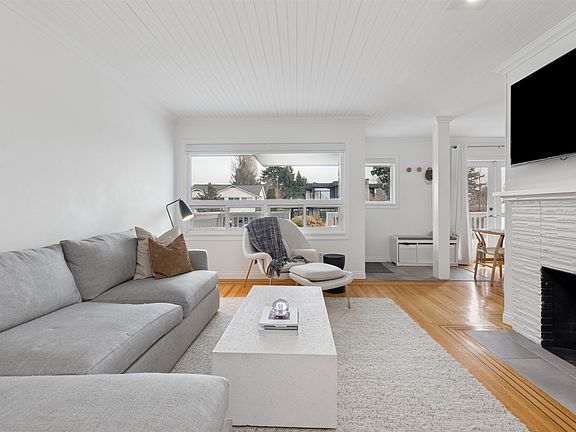 5th image of 1425 William Ave