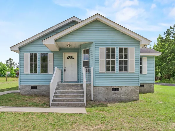119 Sunny Acres Dr, Eastover, SC 29044