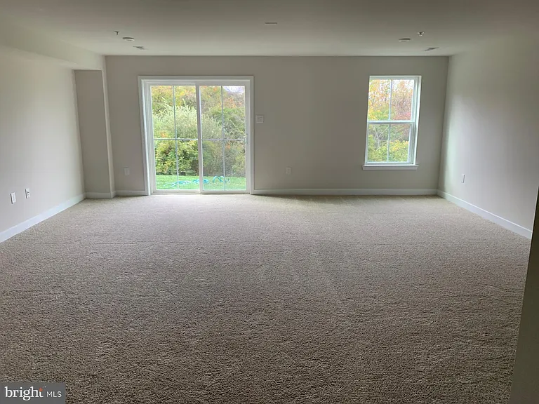 256 Chase Dr — Photo 7
