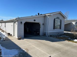 5663 Spring Brooke Ave, Kimball, MI 48074