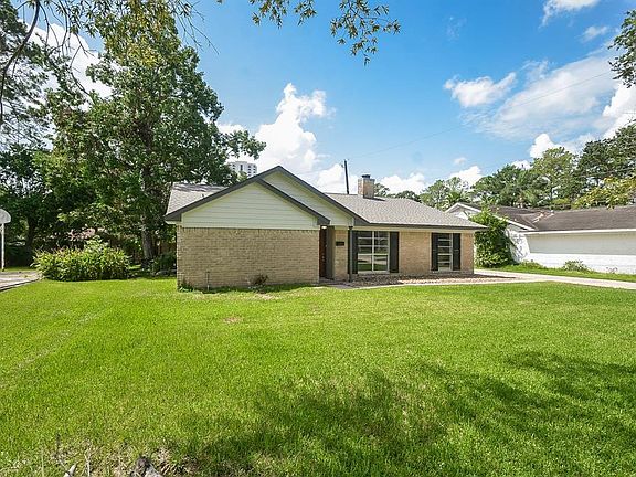 3rd image of 502 Shirleen Dr