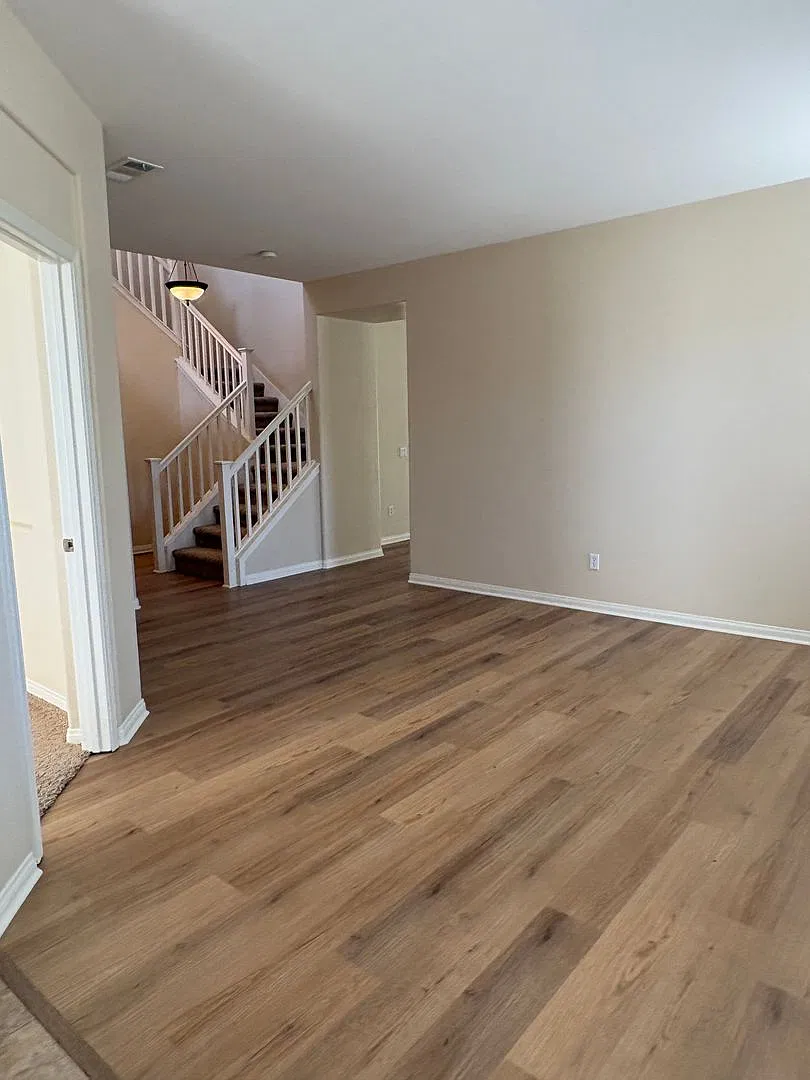 Beautiful Quartz Hill Home Offering 3662 sq. ft. RV Access on a Cul-de-Sac — Photo 3
