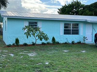 2832 NE Spruce Ridge Ave, Jensen Beach, FL 34957