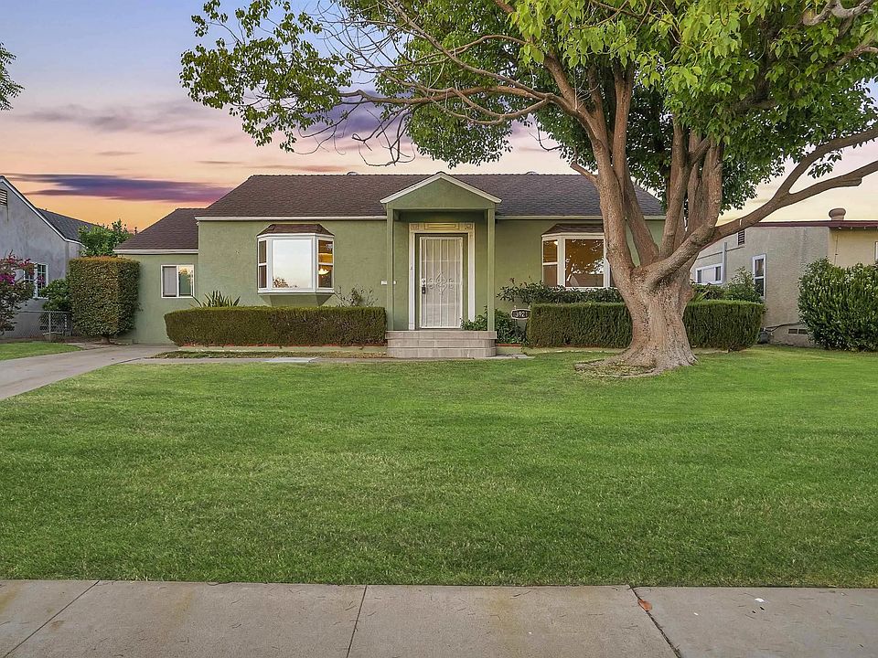 1st image of 3921 Casita Way