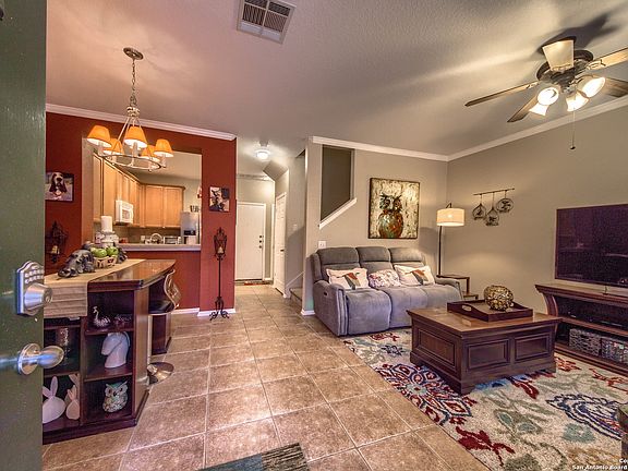 3rd image of 2519 Grayson Way