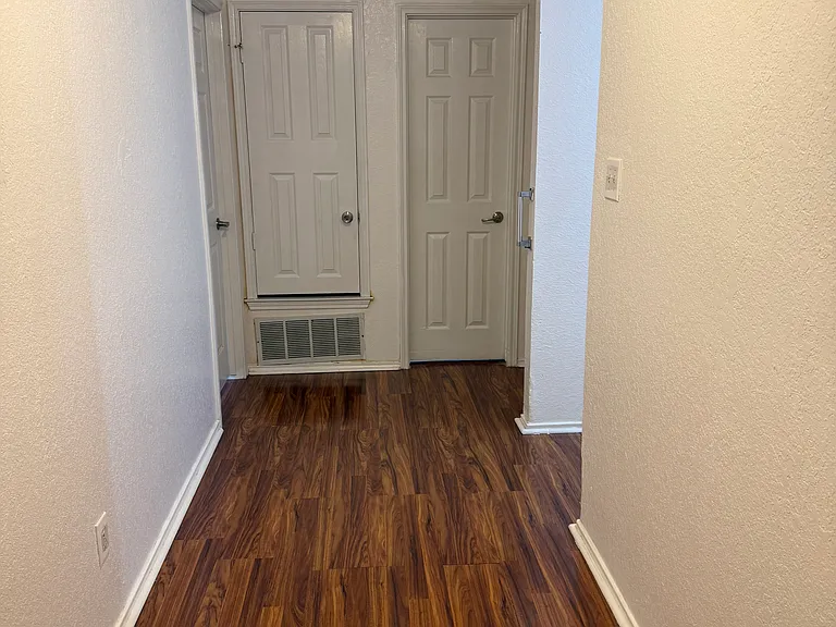 8617 Sabinas Trl — Photo 24