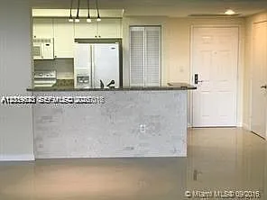 19501 W Country Club Dr #2115 — Photo 8