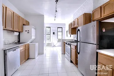 Rented by Urbane Brokerage