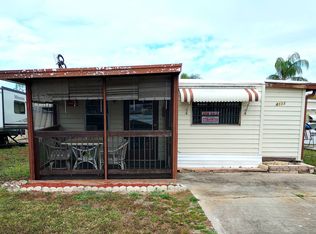 4111 Kahuna Ct, Ruskin, FL 33570