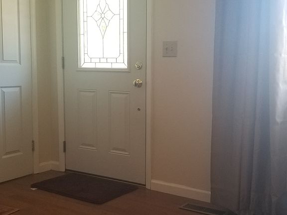 4th image of 1014 Romanus Dr