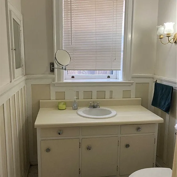 44 N Pearl St #5 — Photo 9