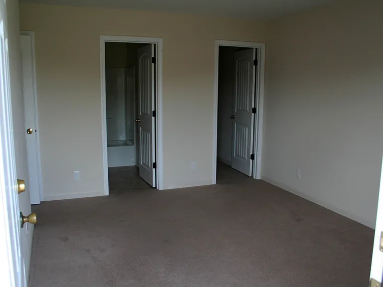755 Kinniard Rd — Photo 15