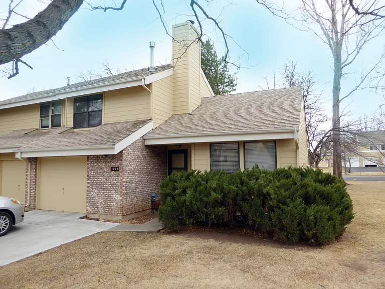 1031 Mirrormere Cir — Photo 3