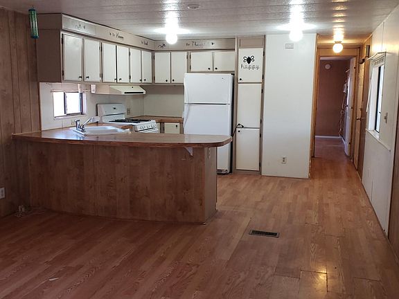 2nd image of 3187 E Northfield Ave