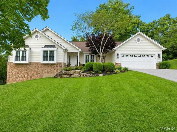 1506 Timber Point Ct, Chesterfield, MO 63017