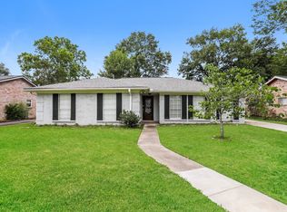 12815 Westleigh Dr, Houston, TX 77077