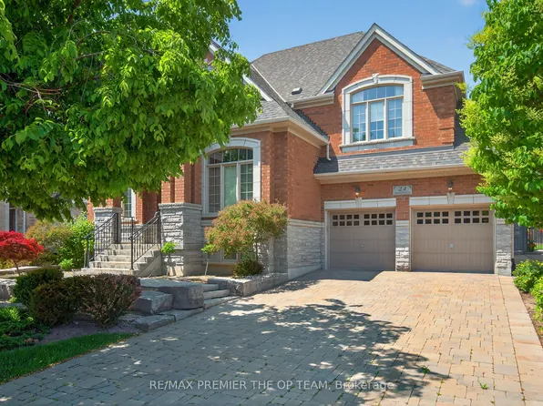 24 Grand Vellore Cres, Vaughan, ON L4H 0N8