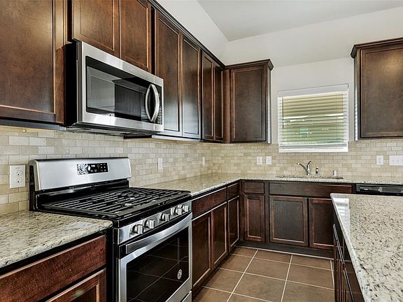 4th image of 12301 Murano Dr