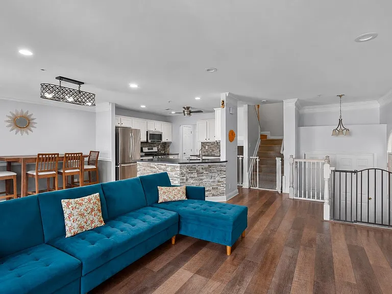 209 Blue Heron Dr — Photo 31
