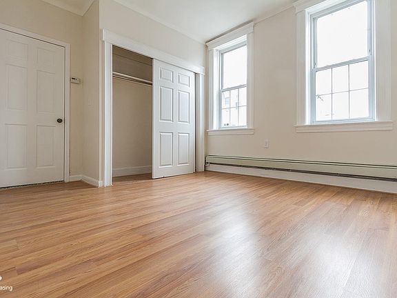 2nd image of 1320 44th St