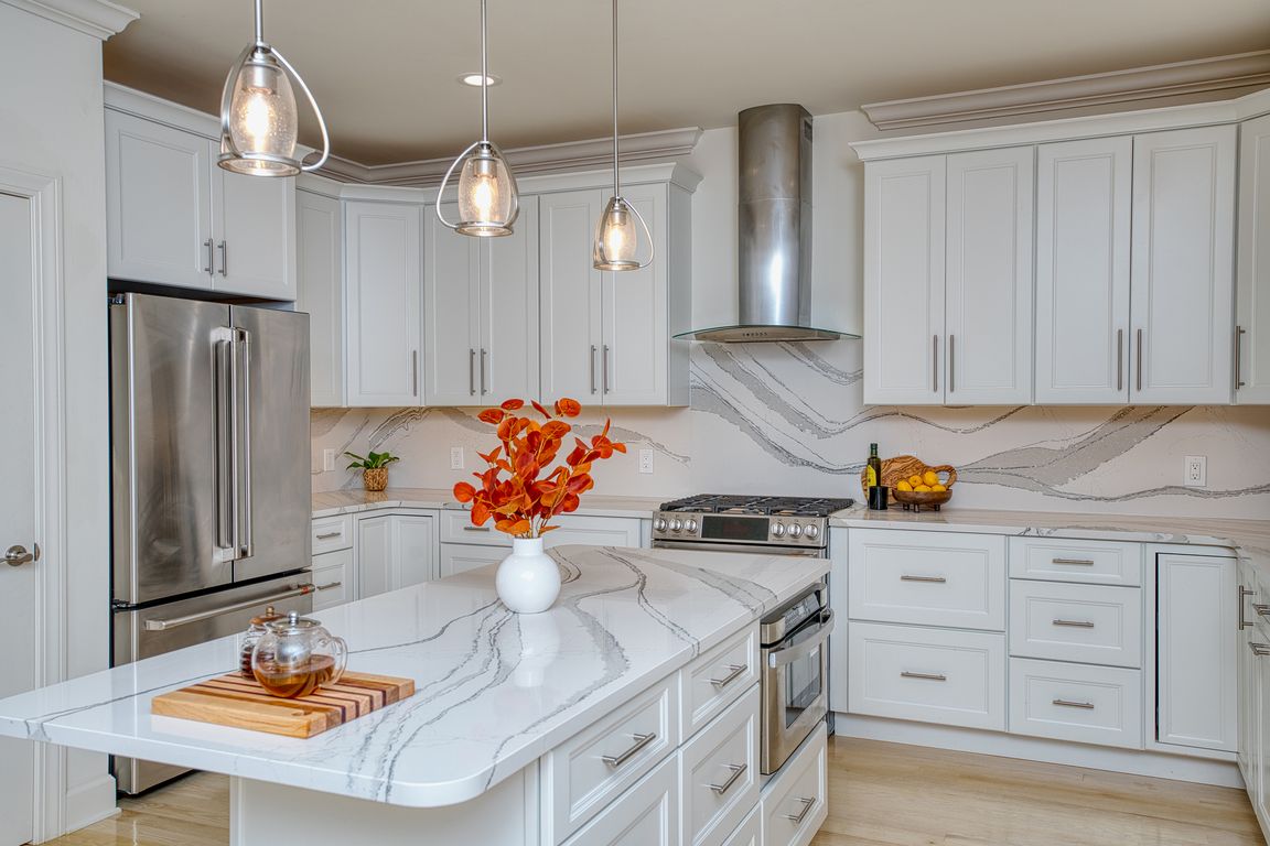 next background image