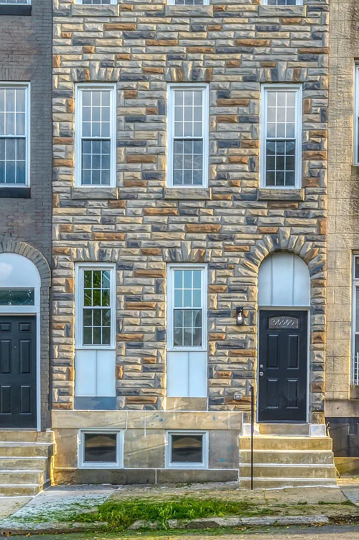 1703 Edmondson Ave — Photo 2