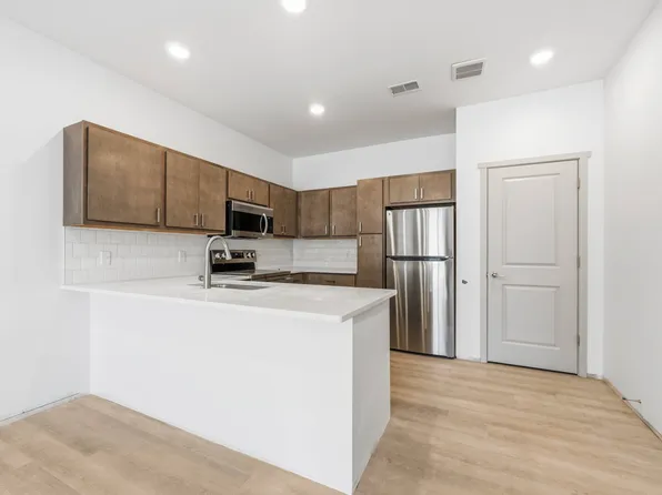Riverbend Flats Apartments