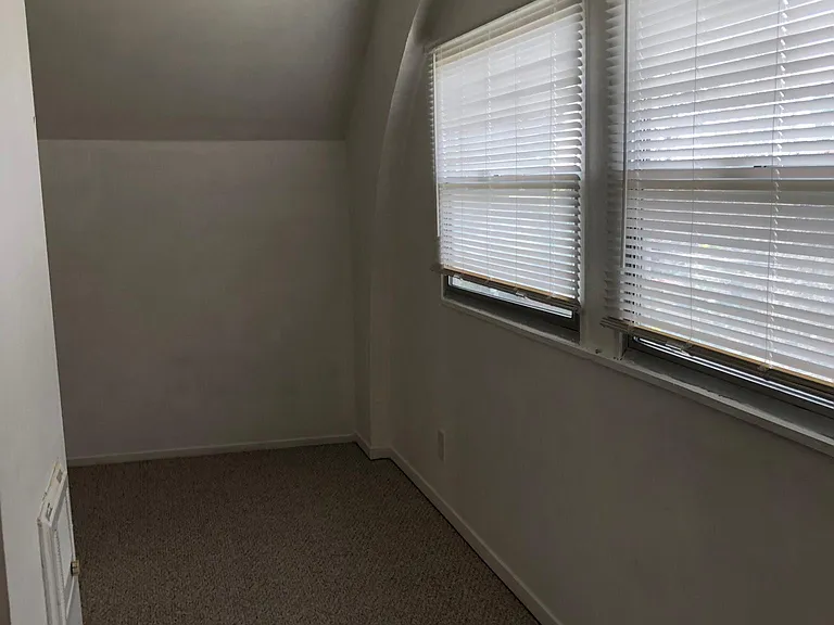 2715 Benvenue Ave #5 — Photo 6