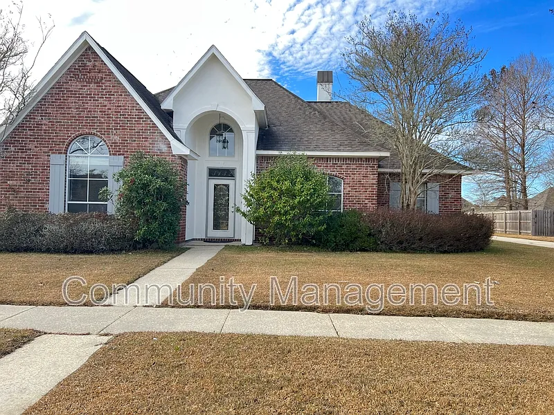 3132 White Shadows Dr