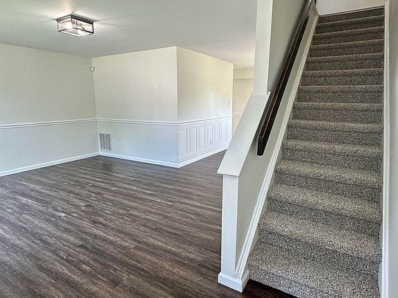 4th image of 2416 Arbor Ct #2416