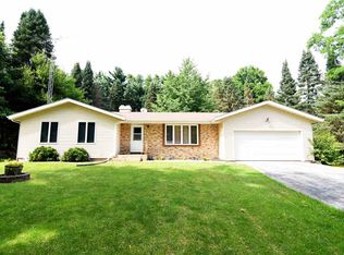 129 E Cox Rd, Edgerton, WI 53534