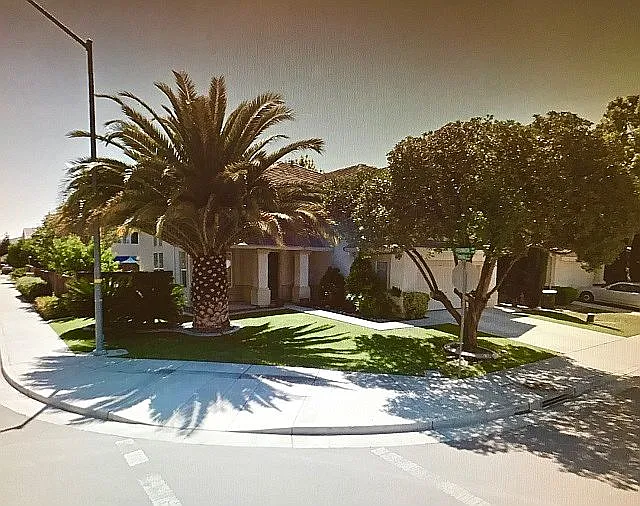 1822 Periwinkle Dr photo 1