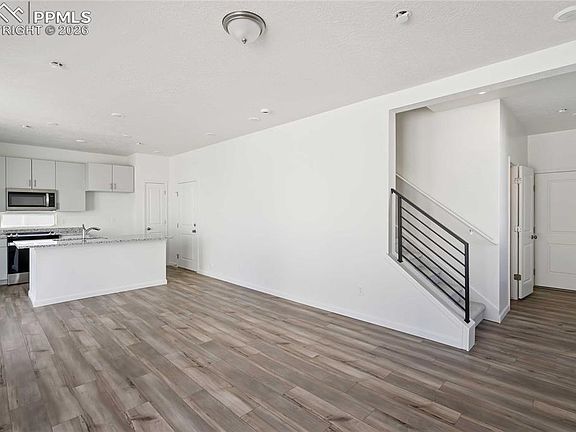 2nd image of 5631 Bowerman Ln