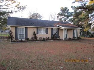 2700 Meadowview Dr, Mobile, AL 36695