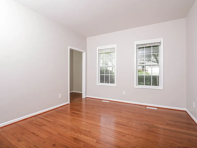 136 Roan Dr — Photo 4