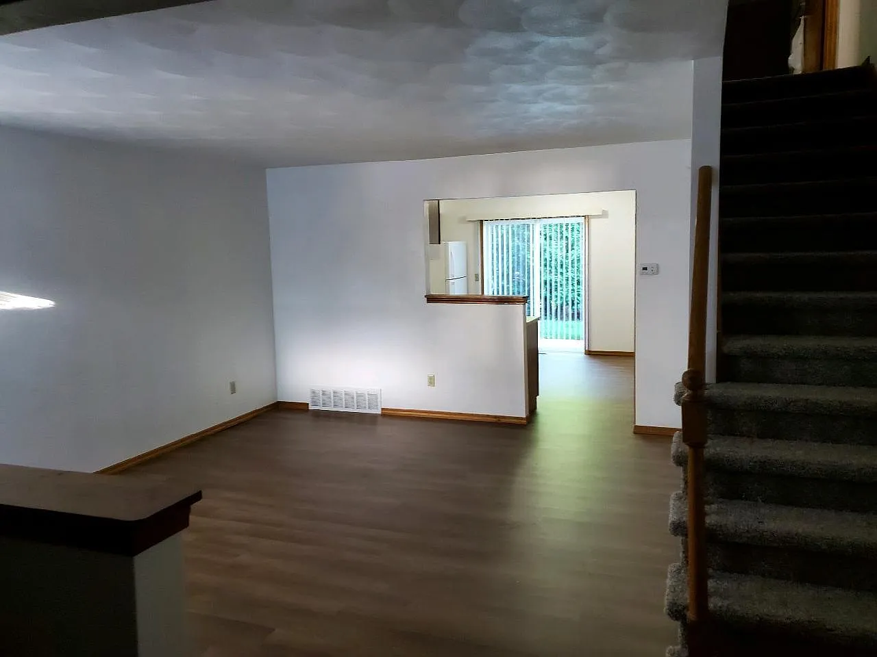 2 bed, 1.5 bath, 1100 sqft, $1,200 — Photo 4