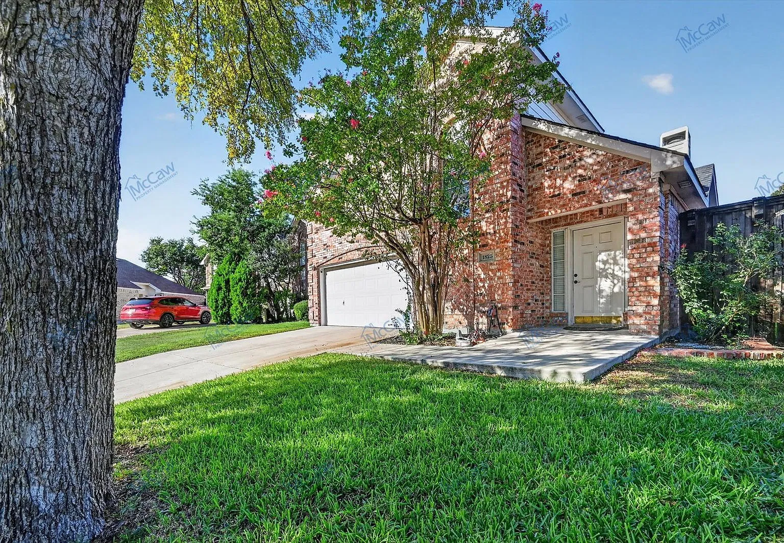 3 bed, 3.0 bath, 1668 sqft, $2,700 — Photo 2