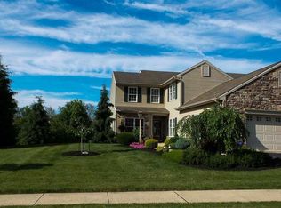 1844 Stone Hill Dr, York, PA 17402