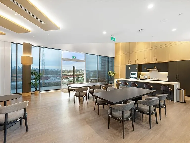 4880 Lougheed Hwy #2804 — Photo 29