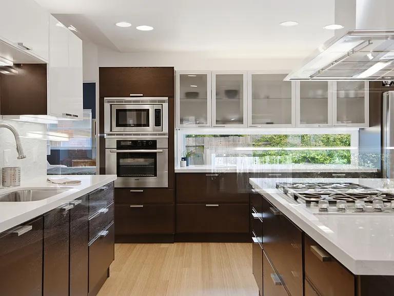 796 Crespi Dr — Photo 16