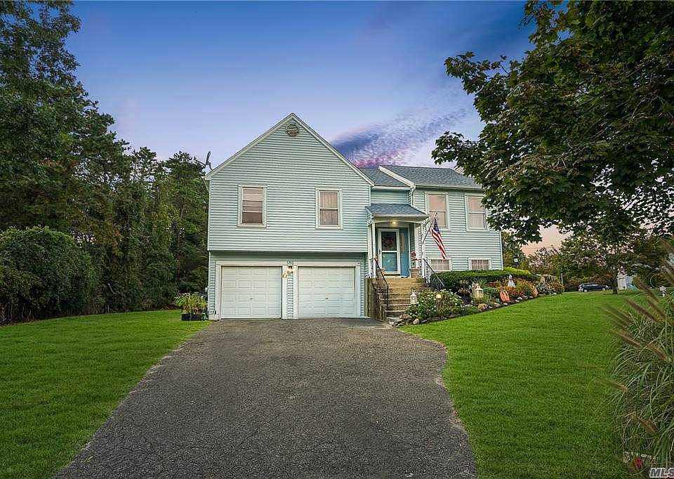 1st image of 8 Hayes Ln