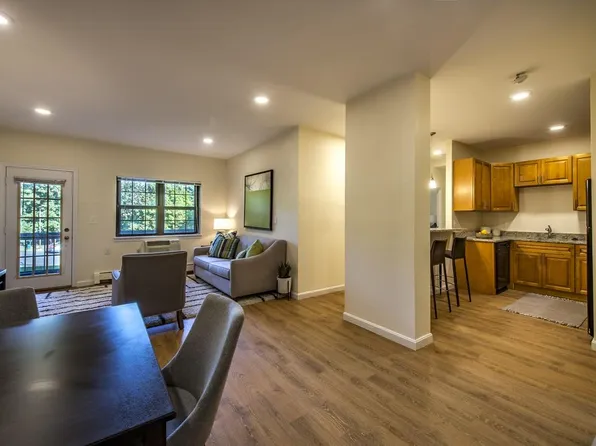 750 Highland Ave #1, Needham Heights, MA 02494