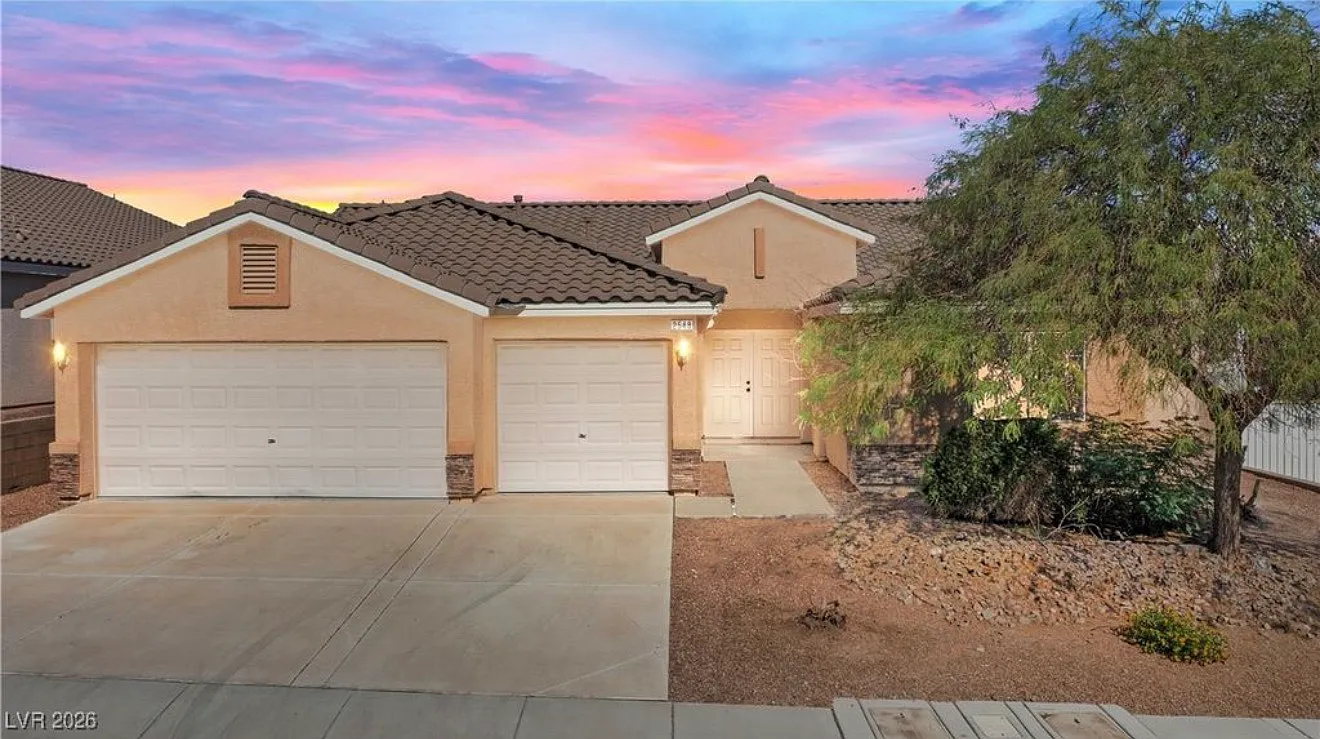 3 bed, 1950 sqft, $2,000 — Photo 1