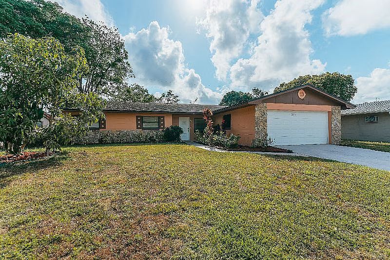 1st image of 2643 Clear Cove Ln