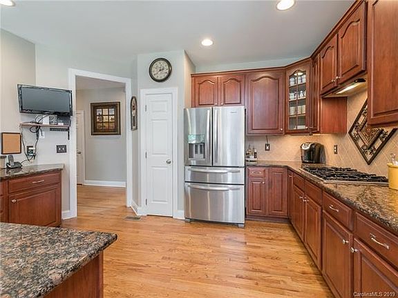 5th image of 2024 Retana Dr