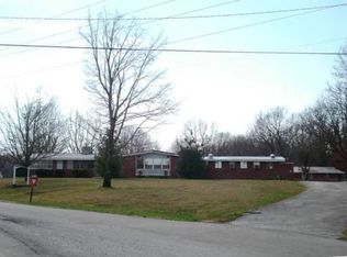 30 Powers Bridge Rd, Manchester, TN 37355